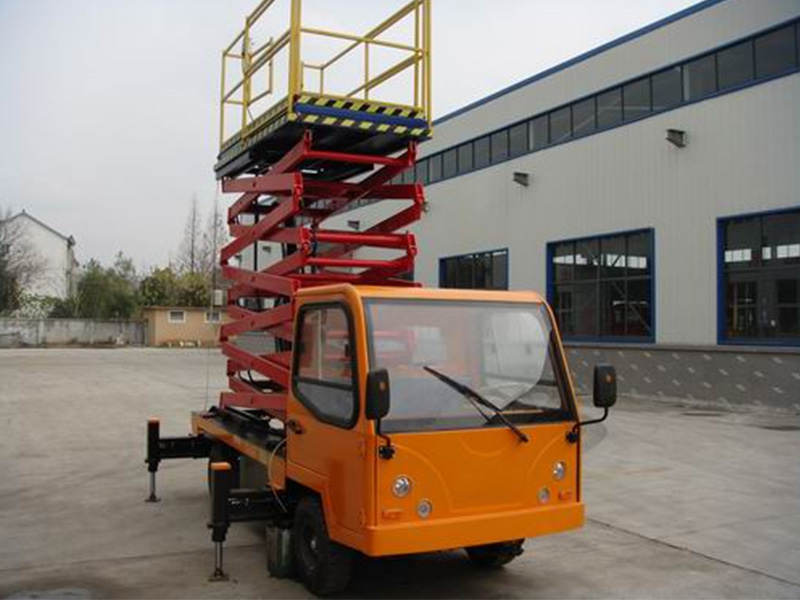成都升降機(jī),四川車載式升降機(jī),成都電動(dòng)車載升降機(jī),成都車載升降機(jī)廠家,四川新能源升降機(jī),成都自行走升降機(jī)