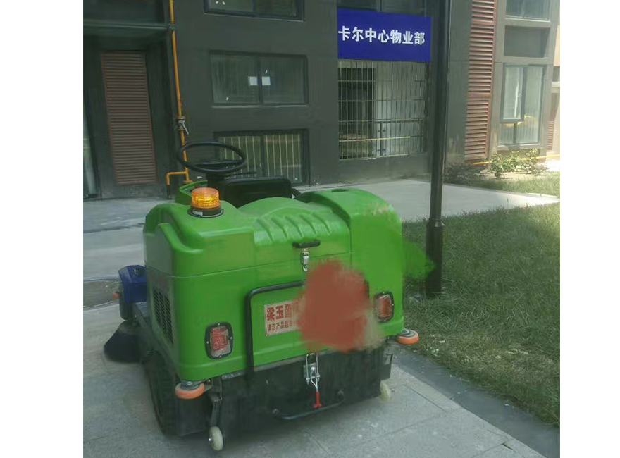 四川掃地車維修,成都電動掃地車維修,成都掃地機維修,四川掃地機廠家維修,成都電動掃地機維修,奧科奇掃地車維修,四川國產(chǎn)掃地機維修