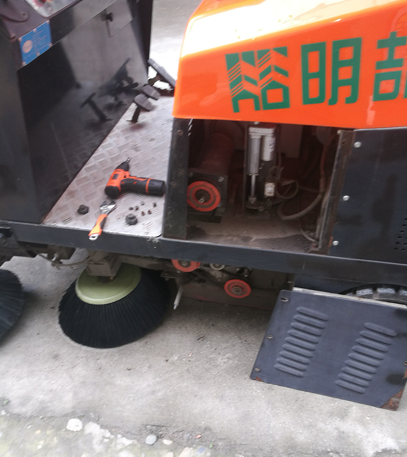 四川掃地機維修,成都電動掃地機維修,成都掃地機售后維修服務,四川掃地機廠家,成都電動掃地機上門服務,奧科奇掃地機維修,四川國產(chǎn)掃地機維修