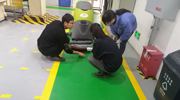 四川手推式洗地機(jī)在青白江工廠地面的使用