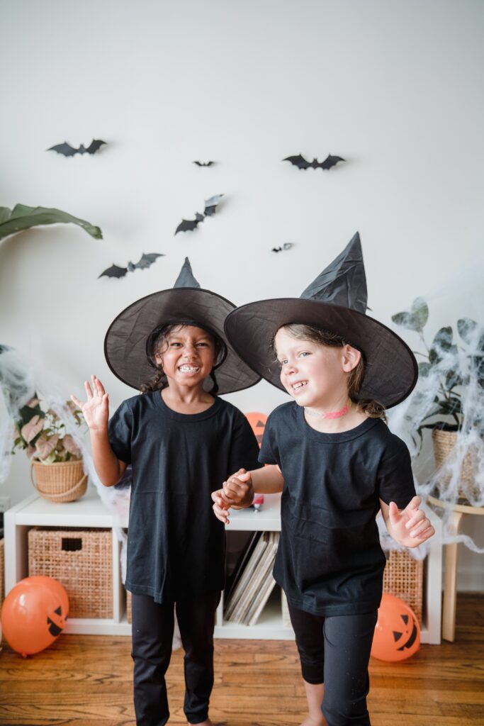 8 incredible incredible office decorating ideas for Halloween